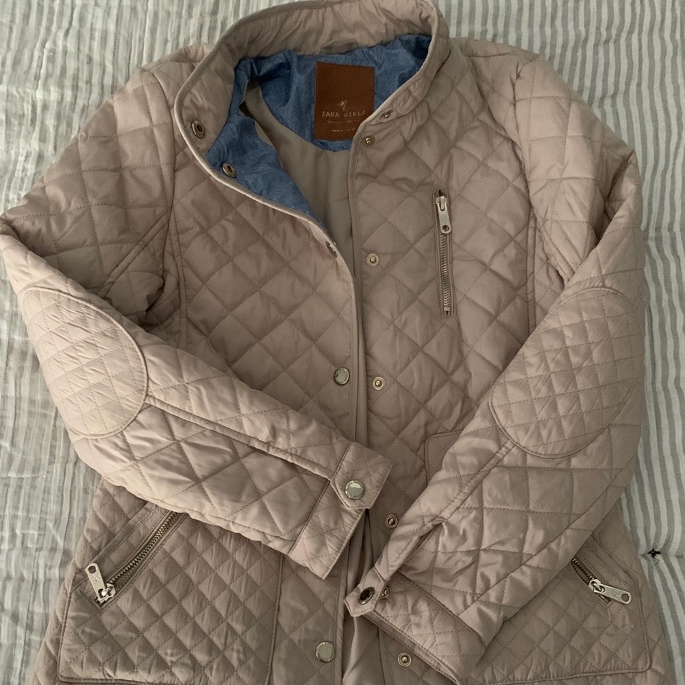 Girl Zara quilted beige jacket
